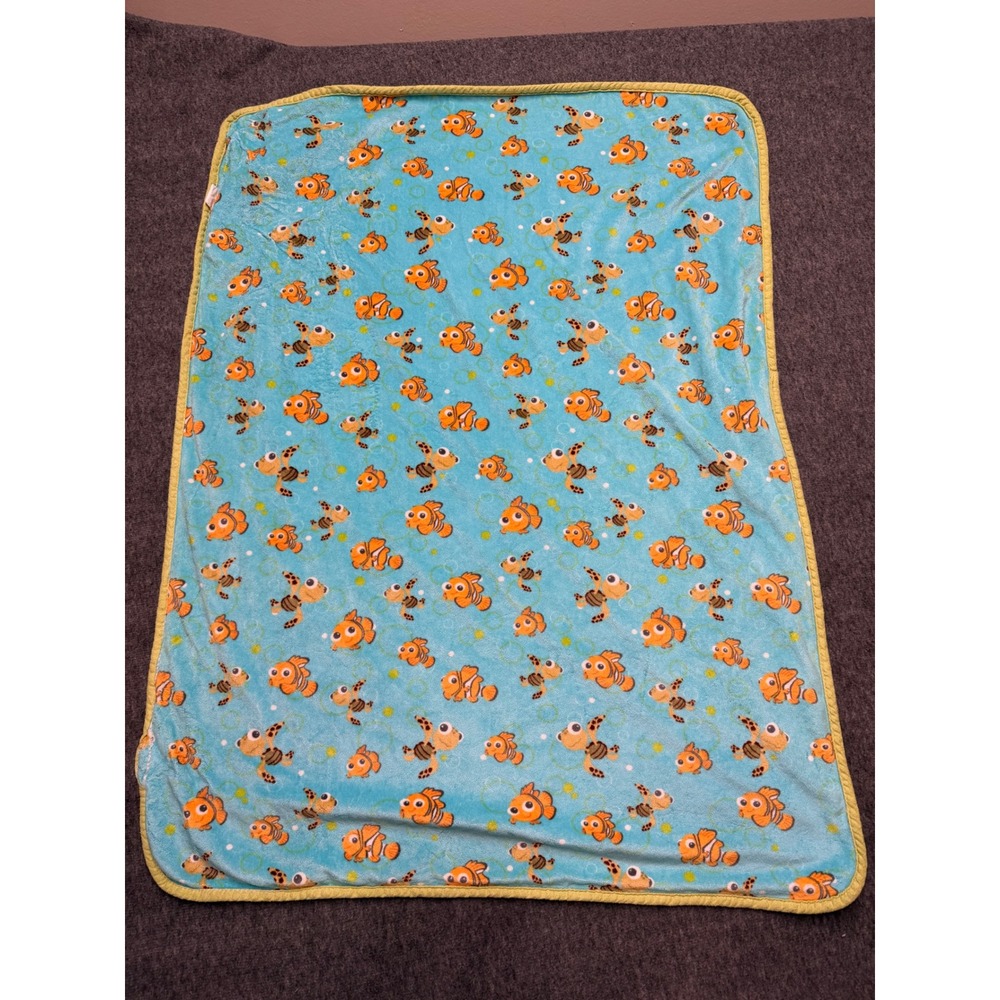 Disney Finding Nemo Squirt Turtle Baby Blanket Blue Plush Green Sherpa Throw